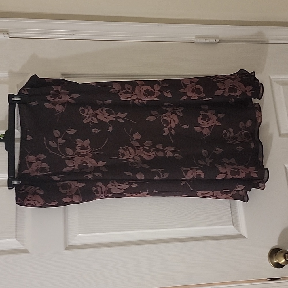 Liz & Co Plum Colored Skirt